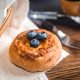 Quarkbrötchen mit Zimt und Heidelbeeren